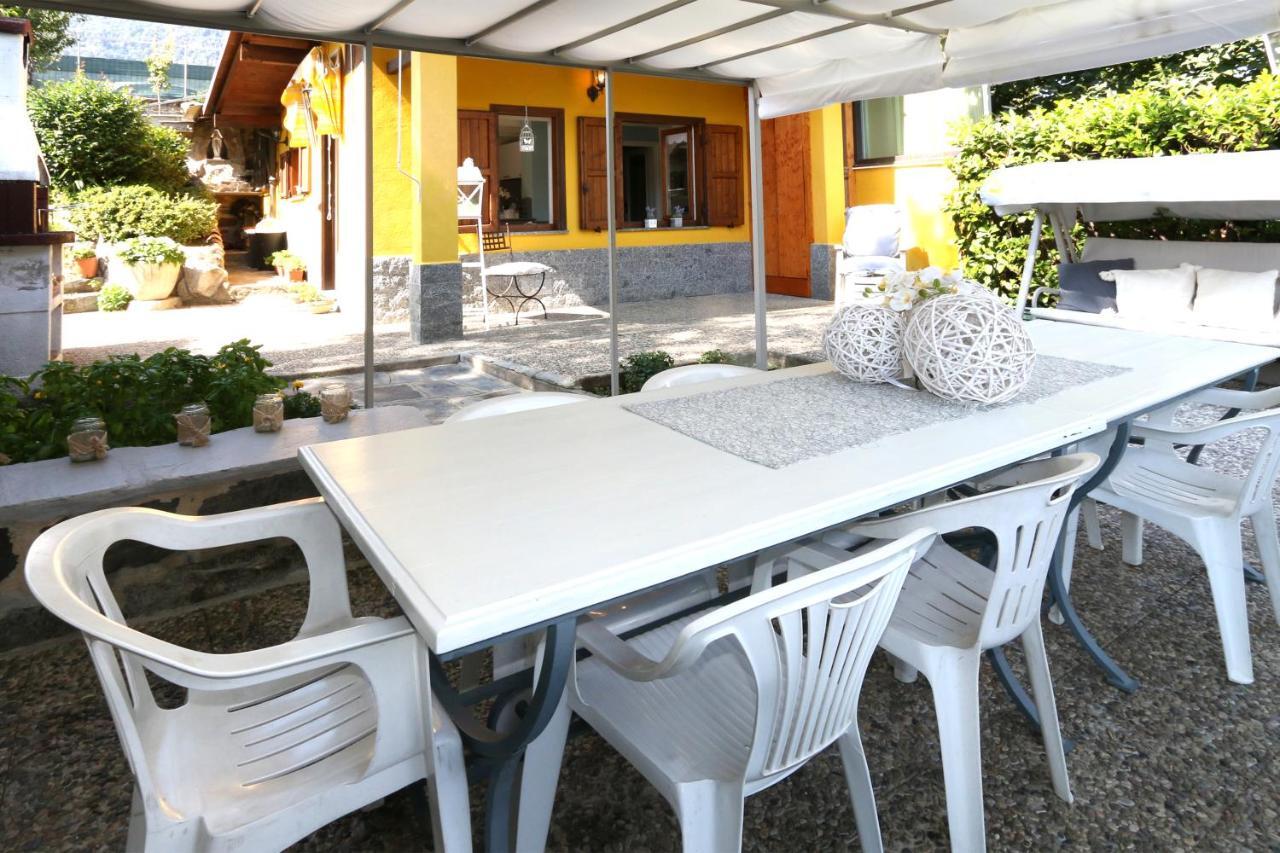 La casa dei cigni sul lago d’Orta Omegna Esterno foto